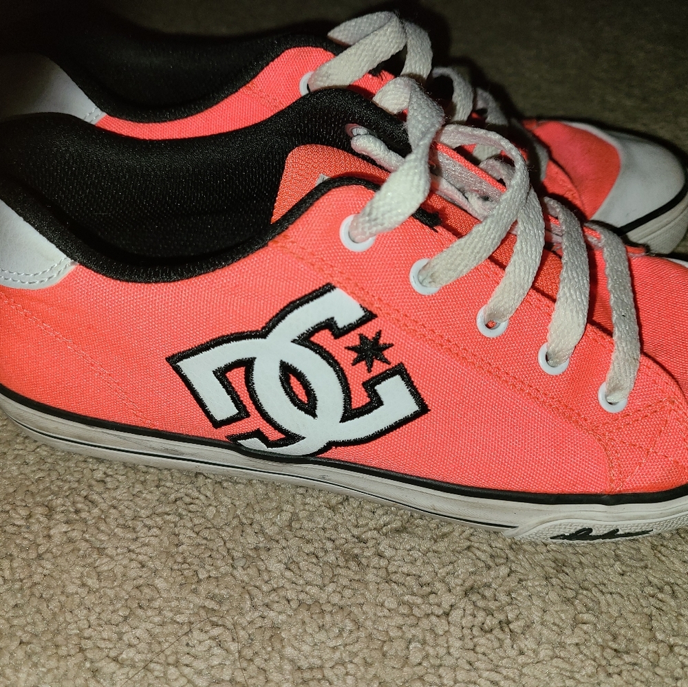 DC shoes